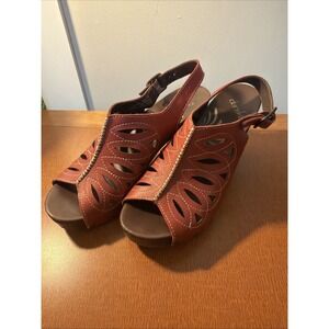 Womens 39 Dansko Rowena Red Leather Sandals Slingback High Heels Shoes